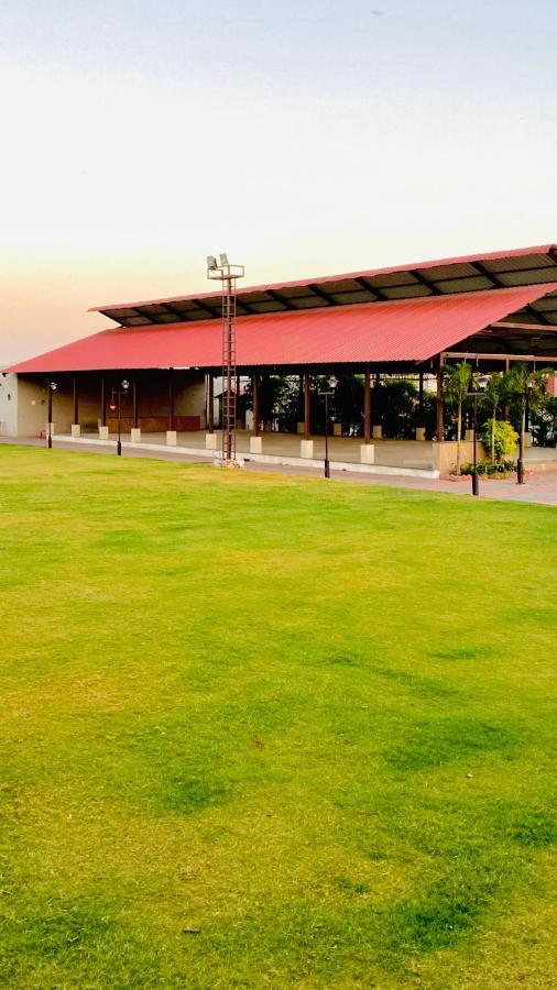 Jaidev Farms And Resort Chhindwāra Eksteriør bilde